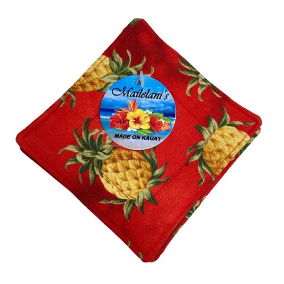 Mailelani's Hawaiian Coasters Red Gold Pineapple Print Green Quilted Vintage - Picture 2 of 9